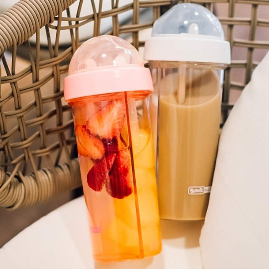 Creative Water Cup,One Cup of Two Different Drinks Two Straws Couple Outdoor 600ml Drinking Cup for Camping Hiking Backpacking Travel Office 1,A