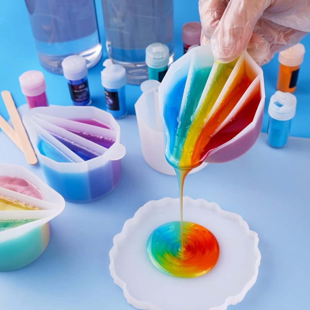 LETS RESIN Silicone Split Cups,4Pcs ThickenReusable Resin Mixing Cups with 2-5Channels,Dividers Paint Supplies,Fluid Art for Resin Crafts,Acrylic Paint Pouring,Drawing, White